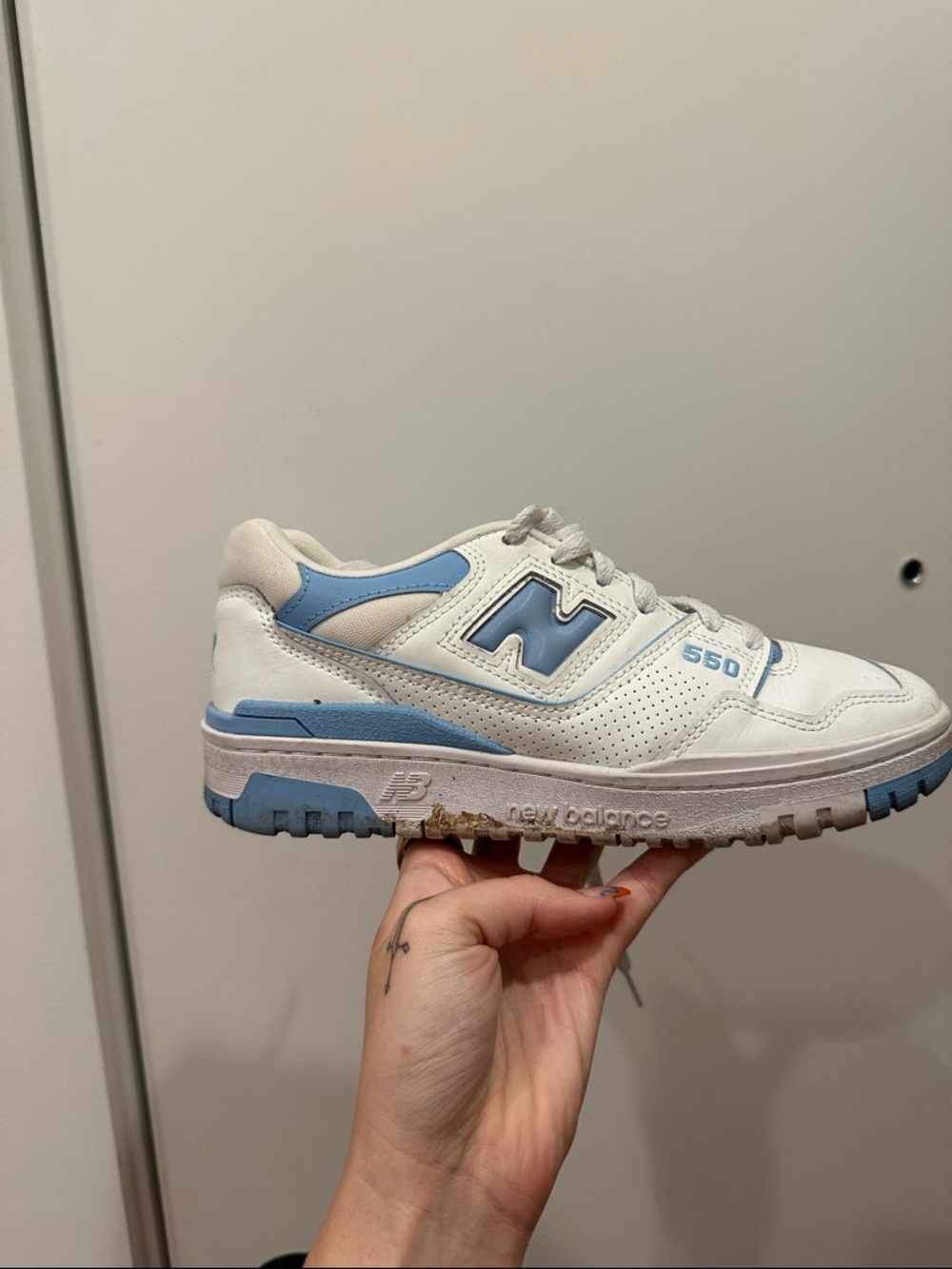 New Balance Women's White and Light Blue 550 Retro Sneakers